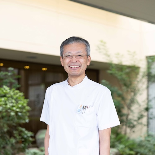 院長 上野慎一