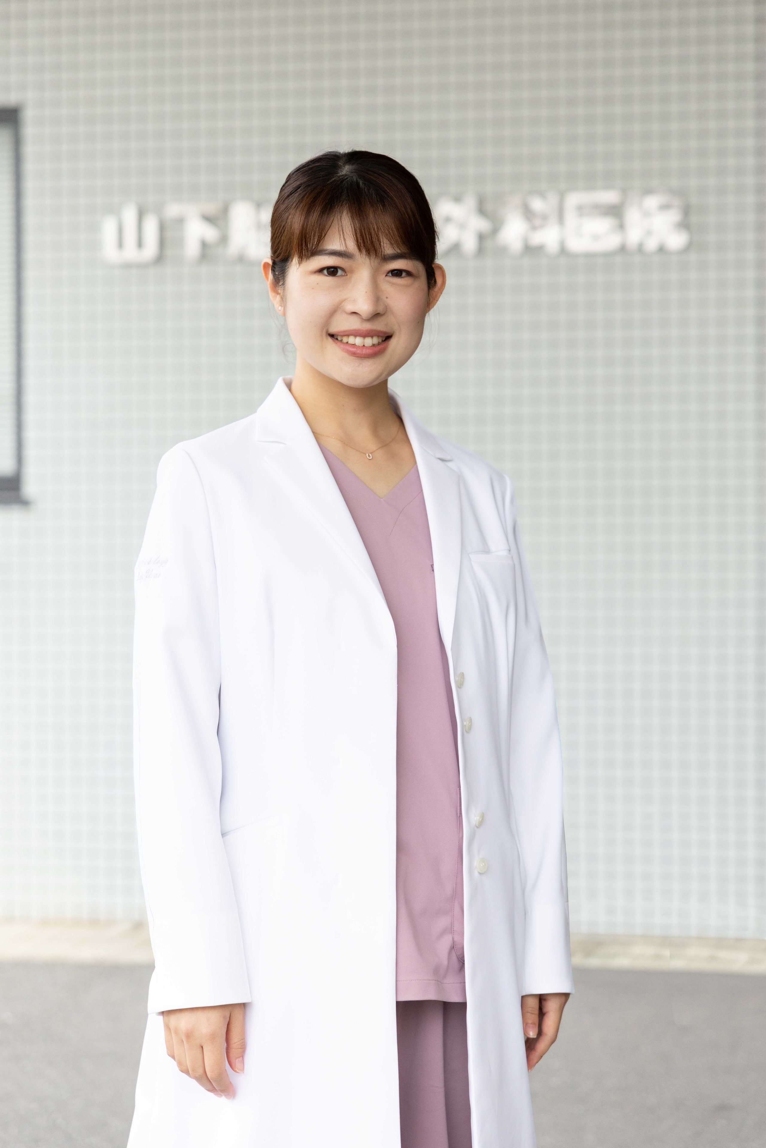上野真由医師